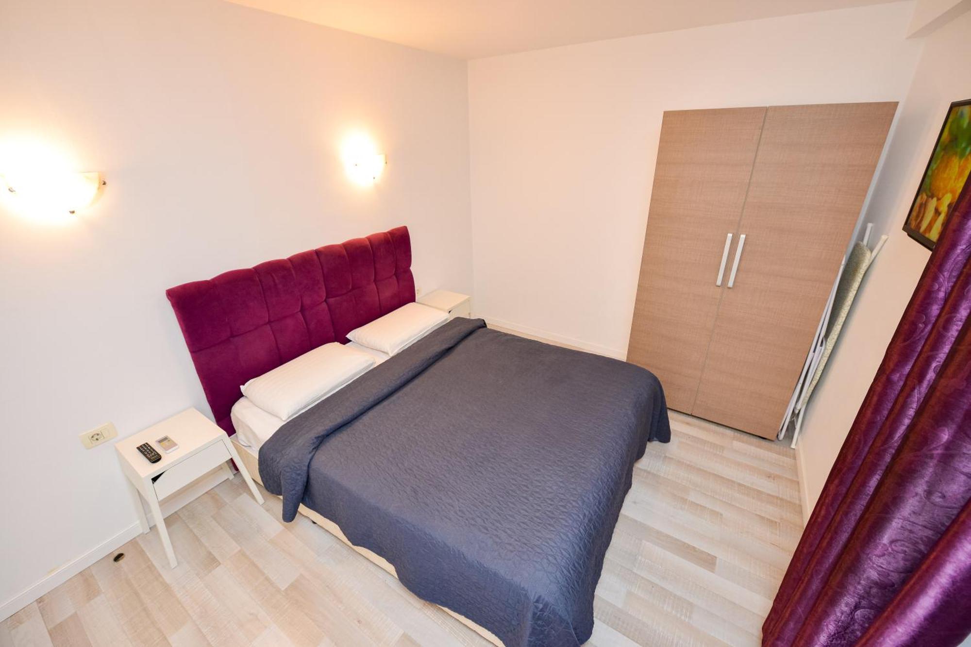 Ben Yehuda - Shabbat Friendly Apartments Bukarest Exteriör bild