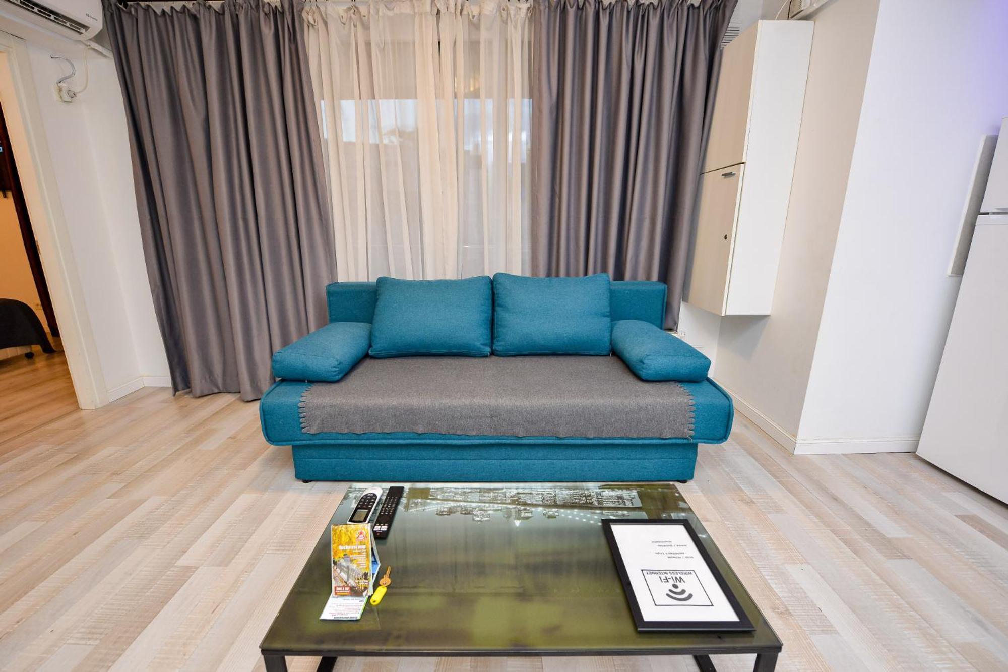 Ben Yehuda - Shabbat Friendly Apartments Bukarest Exteriör bild